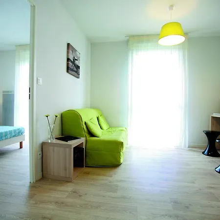 Aparthotel Suiteasy Lucien Jonas