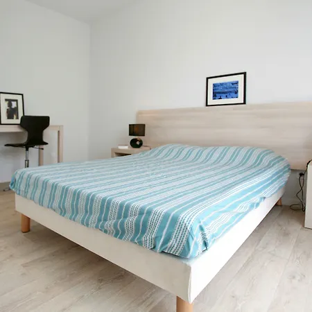 Aparthotel Suiteasy Lucien Jonas 3*