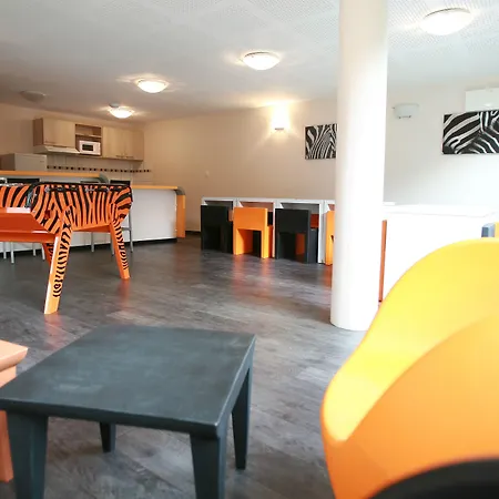 Aparthotel Suiteasy Lucien Jonas Aulnoy-lez-Valenciennes